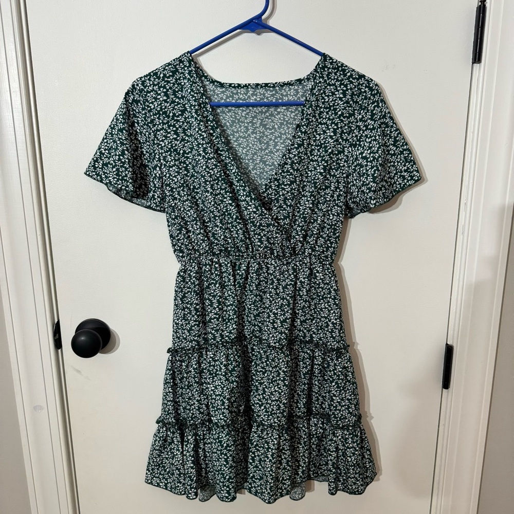 DRESS - S BRAND NEW